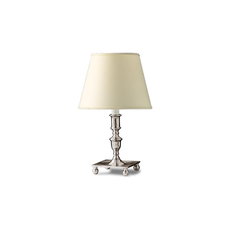 Provençal style lamp