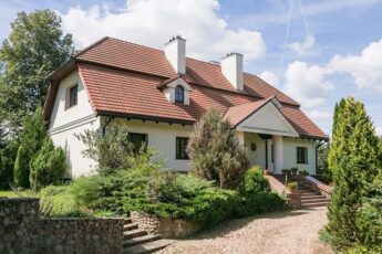 An exclusive manor house by a beautiful lake in Podlasie