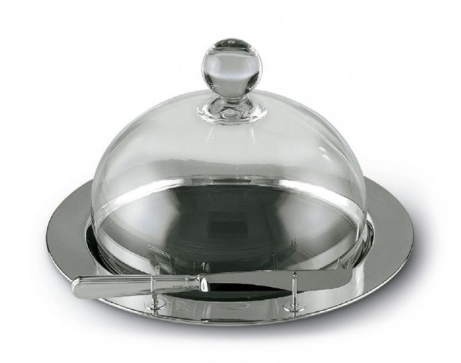luxurious tray with cover for serving cheese