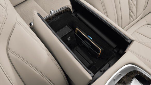 phone charging system new bmw 7