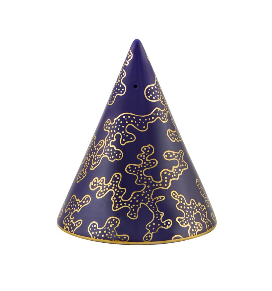 salt shaker with gold decorations