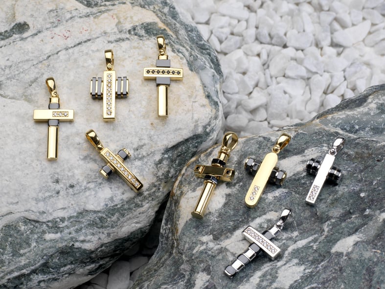 Crosses made of gold for men