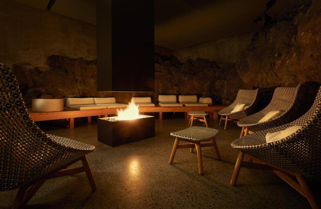 Extravagant Vacation Spots The Retreat At Blue Lagoon Iceland Interior