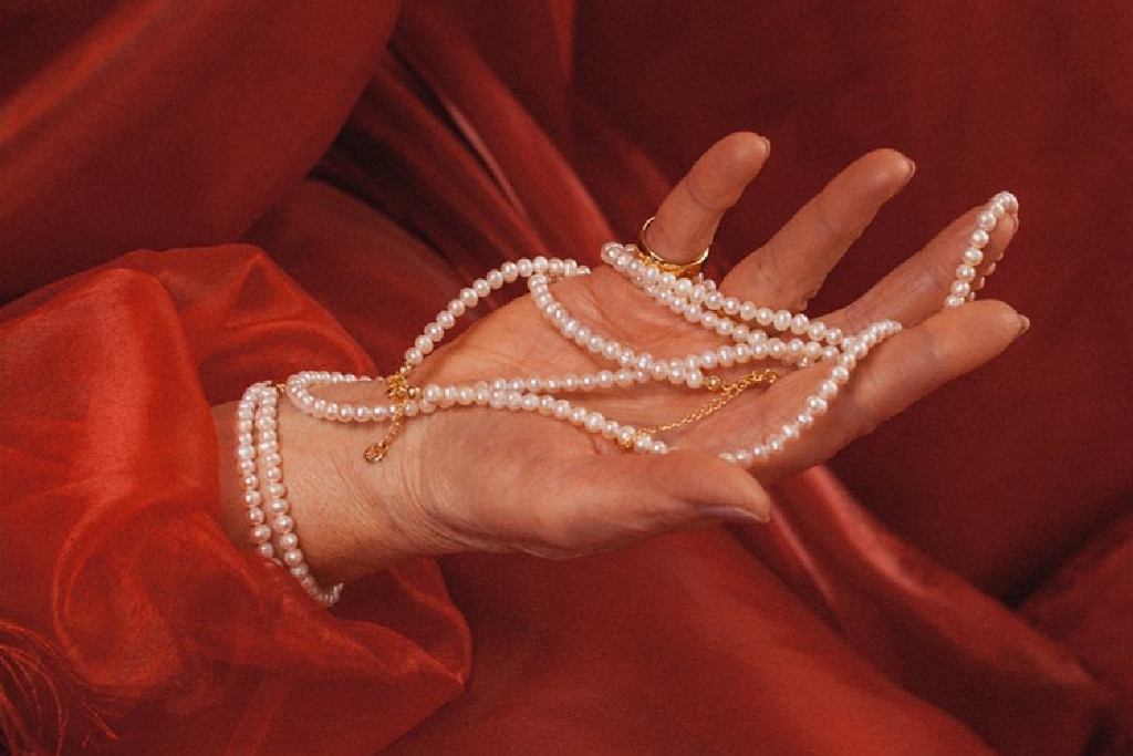 Jewelry for 50 year old with pearls