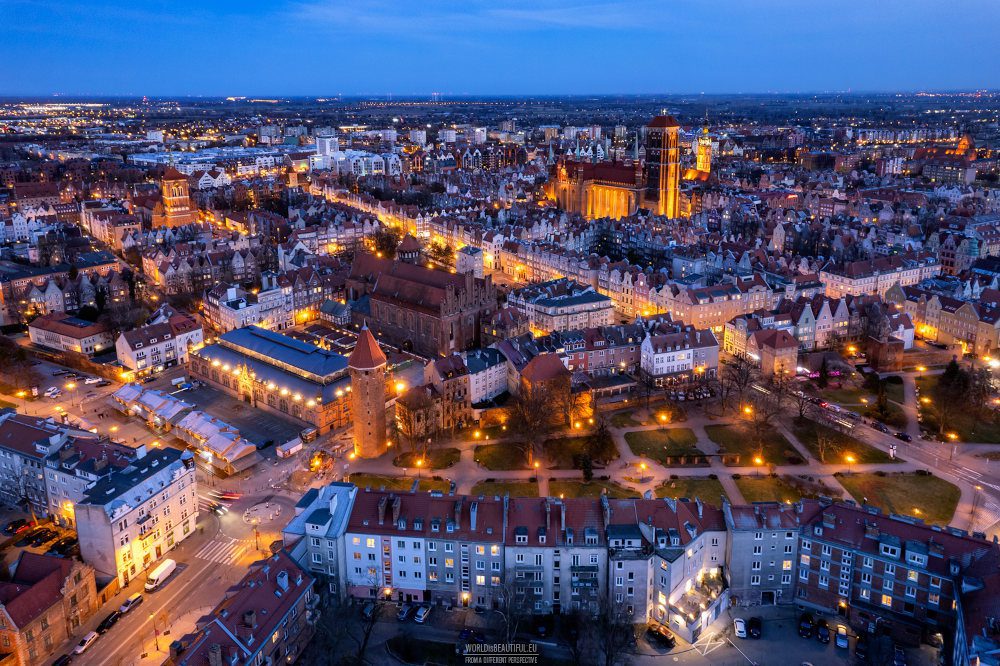 2439 Evening Panorama of Gdansk