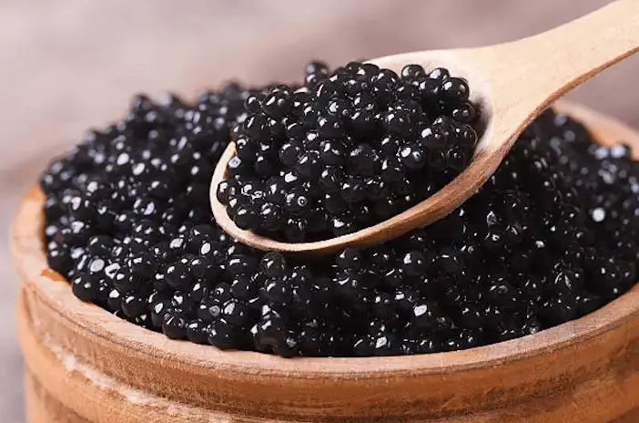 How to correctly tasting caviar