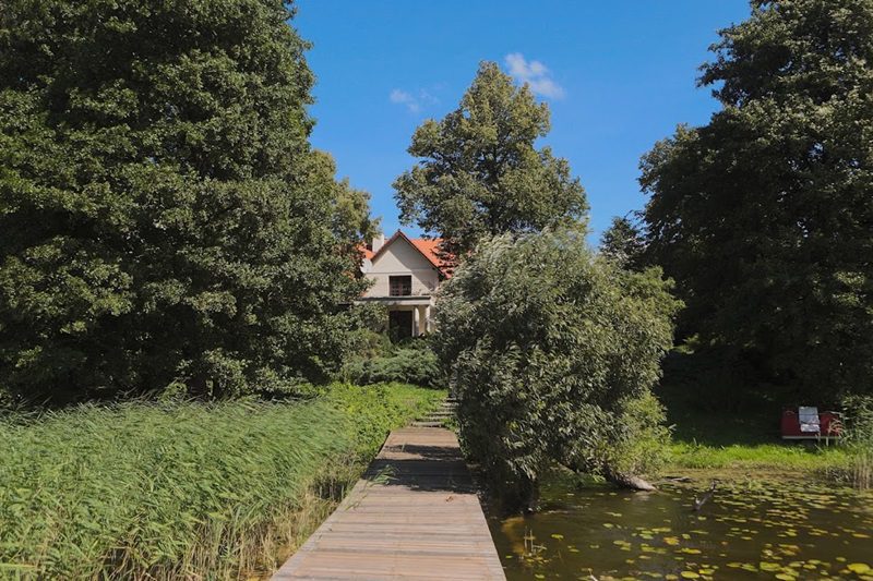 beautiful lakeside villa for sale 1