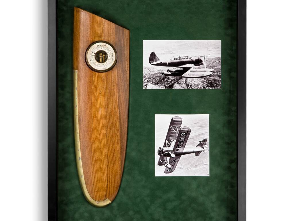 What to buy as a gift for a pilot?