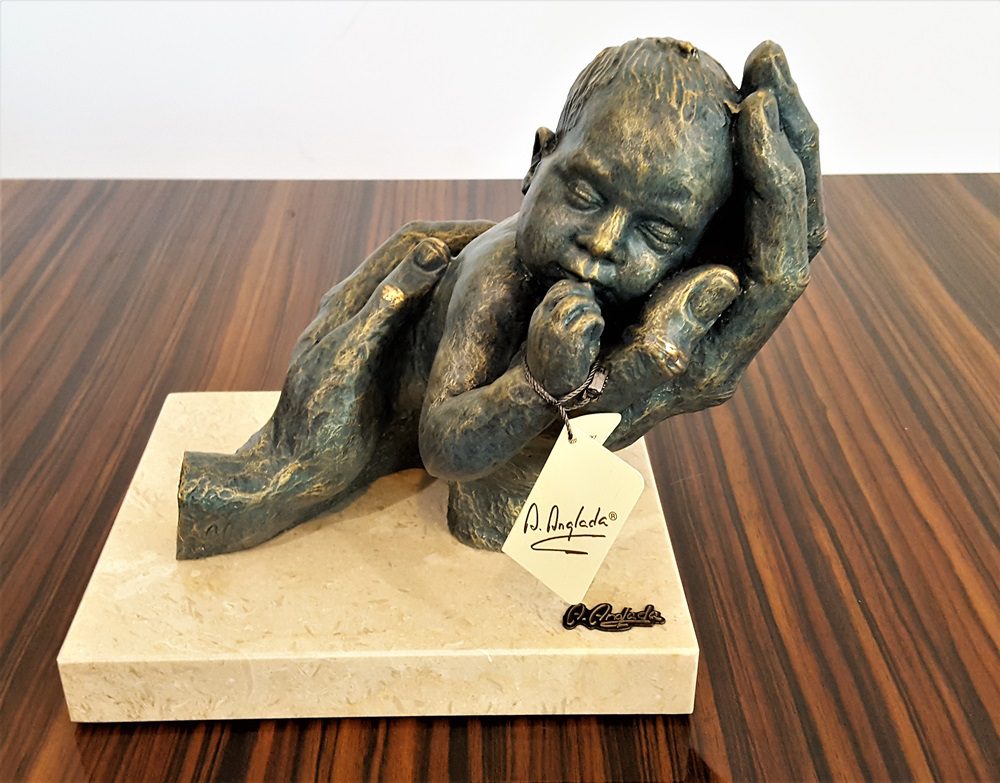 child figurine as a gift