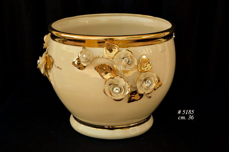 golden pots for the living room