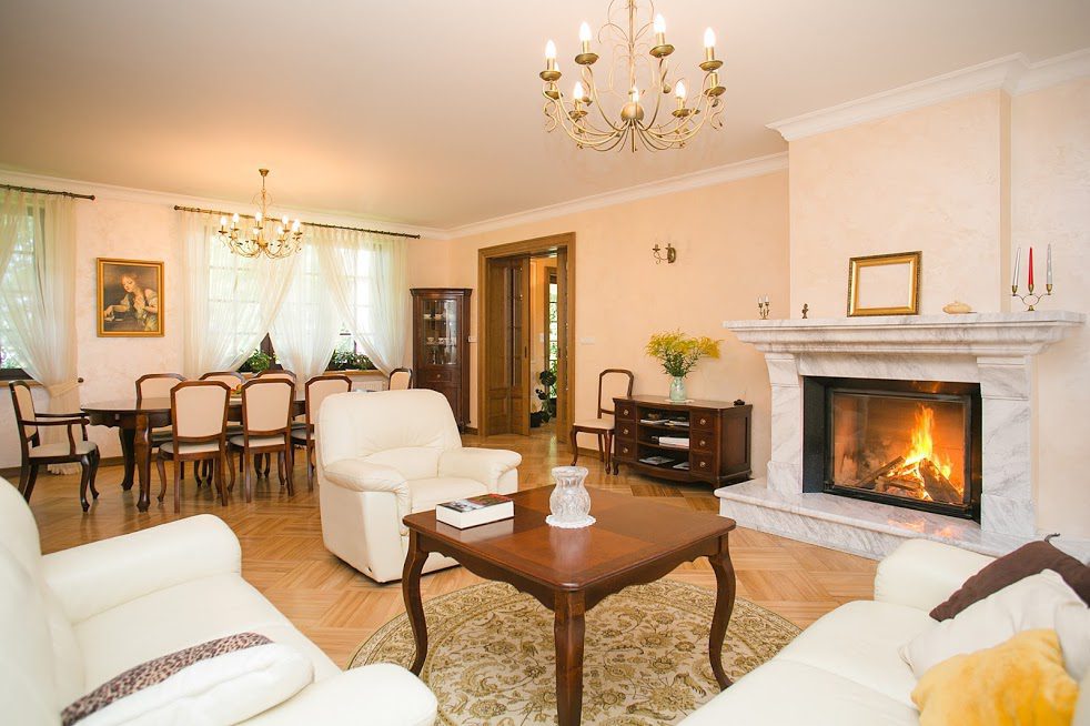 luxury lakeside villa for sale 1