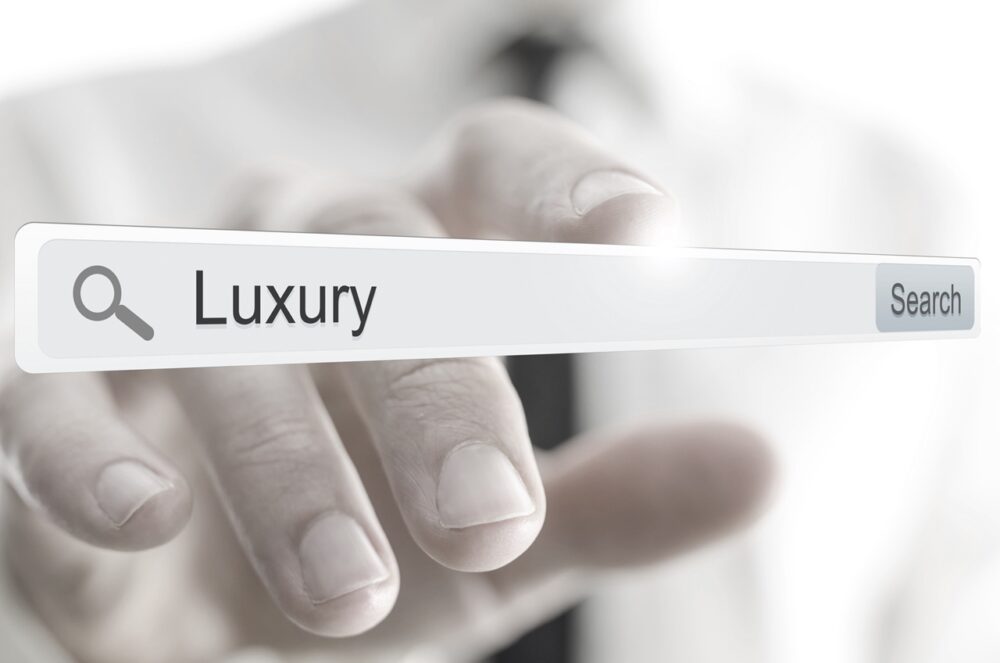 the online luxury market