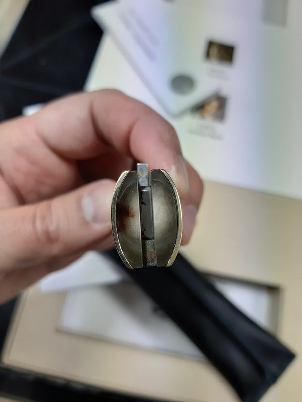 luxury pocket knife as a gift