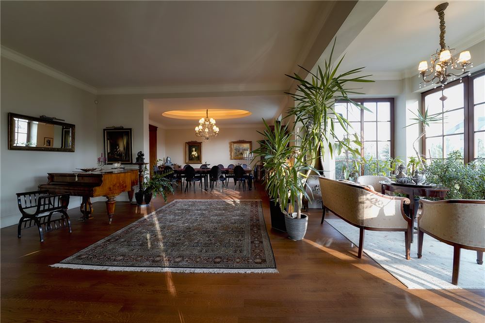 luxury villa Konstancin