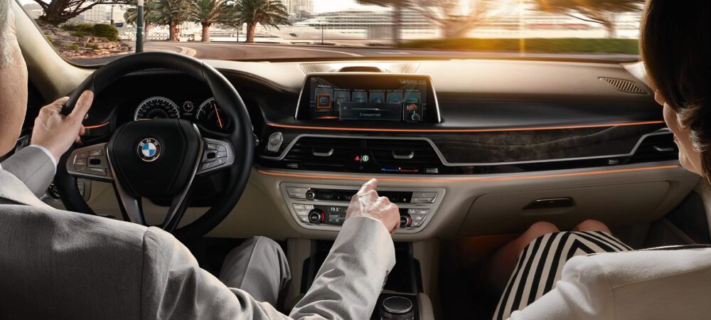 new BMW 7 with gesture control