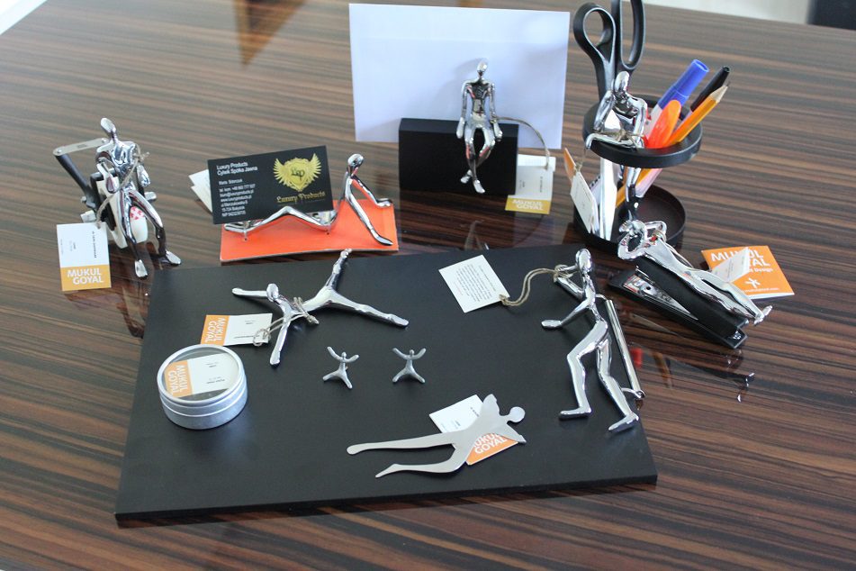 top 15 Christmas gifts for a luxury woman