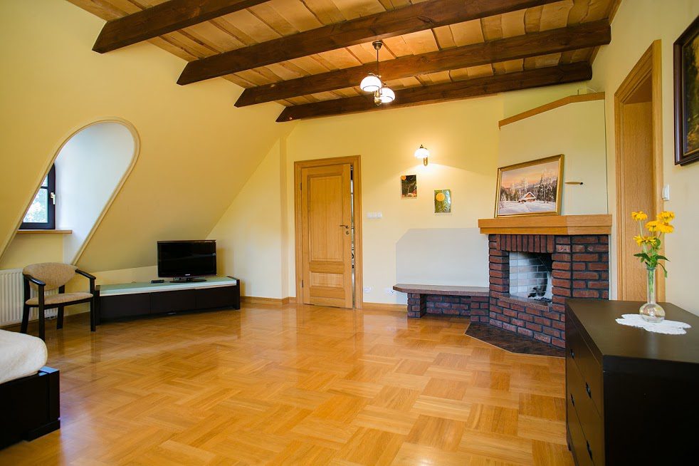 villa with private shoreline for sale