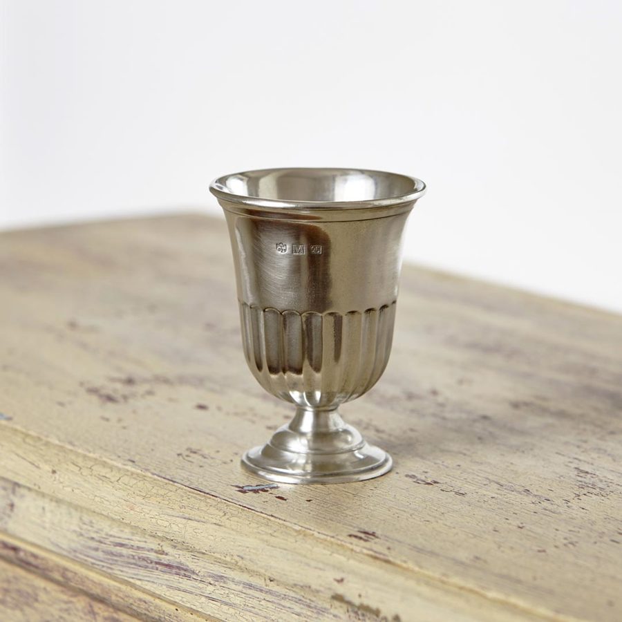 what do luxury bathroom accessories look like