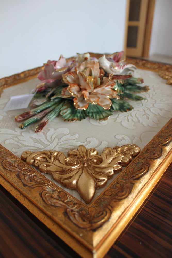 which painting to choose for the living room