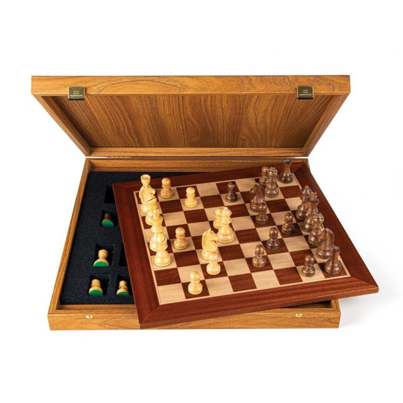 wooden chess set for the boss blog