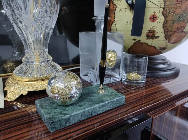 Classics for Your Desk