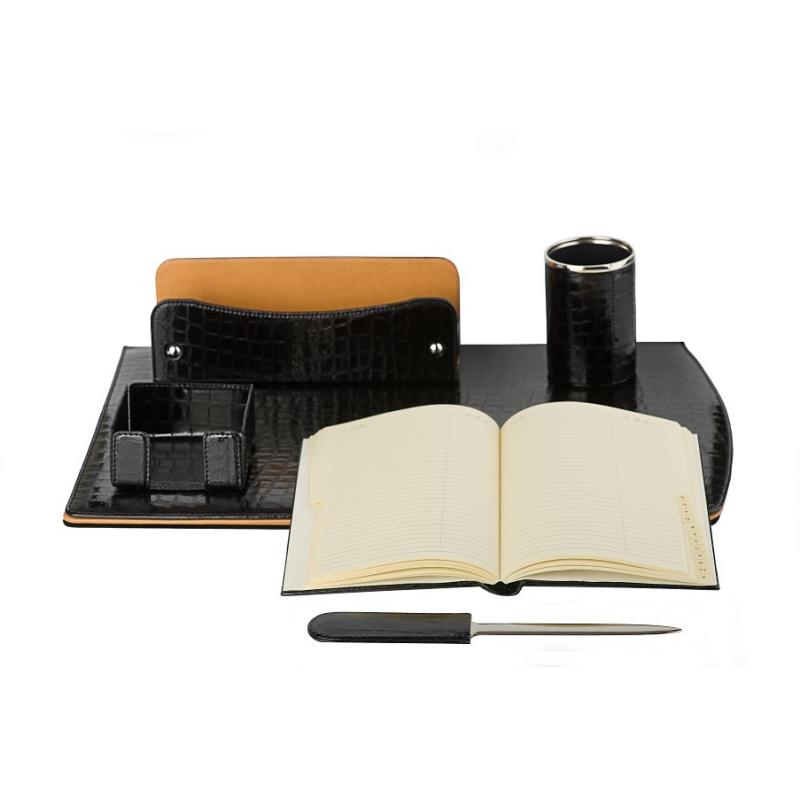 For the 10th Anniversary of the Company Leather Set 1