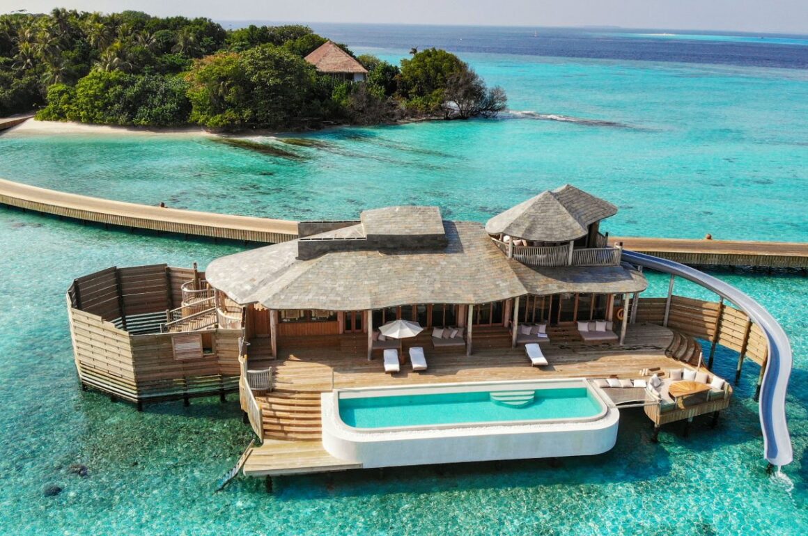 How Much Do Luxury Holidays in the Maldives Cost