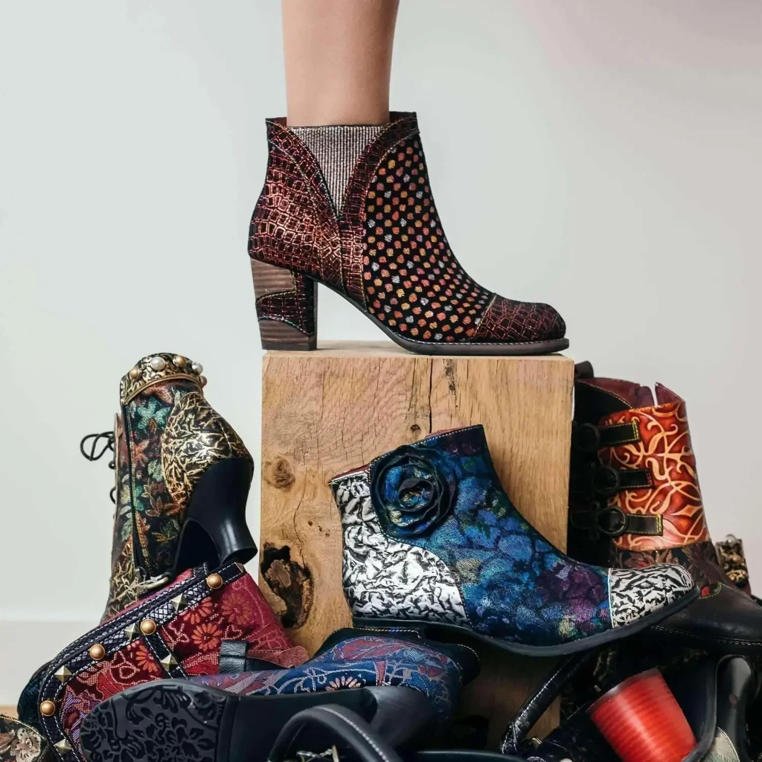 Laura Vita | Her Unique Design Style