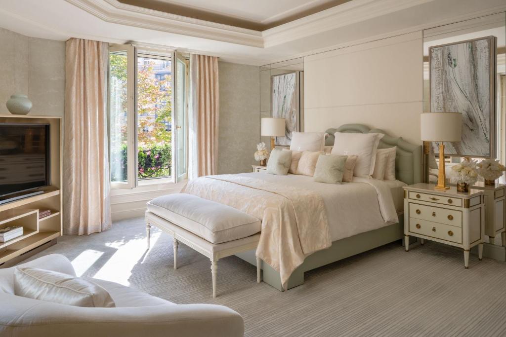 Luxury Hotels in France Bedroom