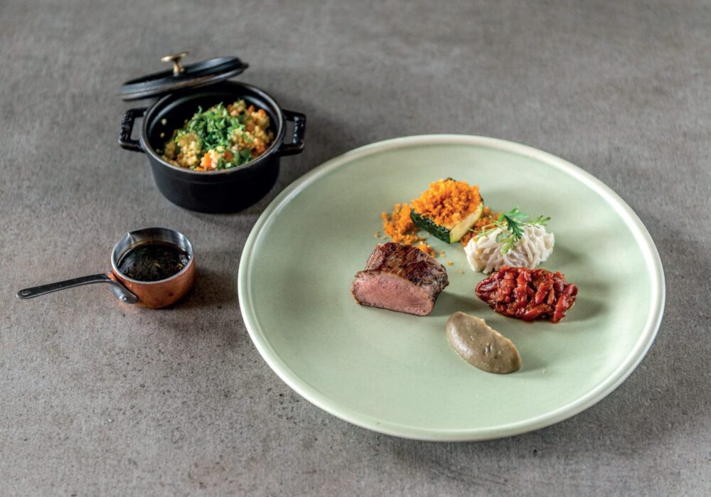 Luxury Restaurants in Poznań A Noz Widelec