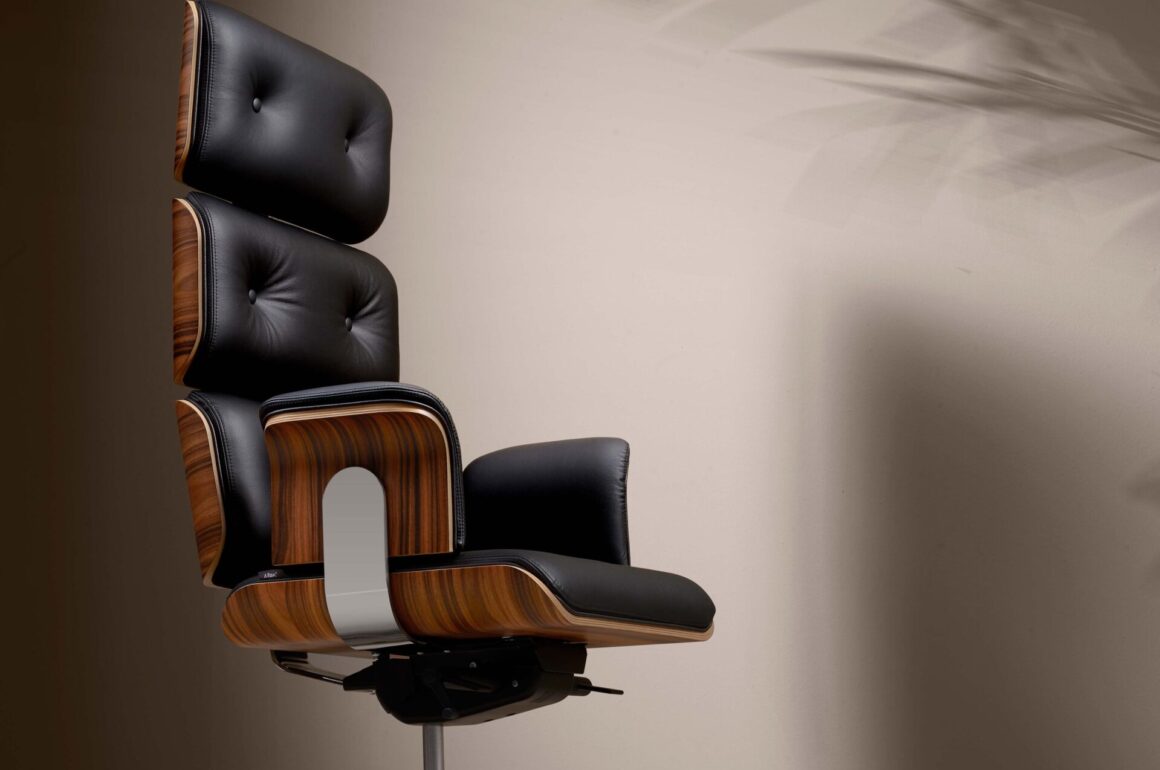 Office Chair Like a Battleship