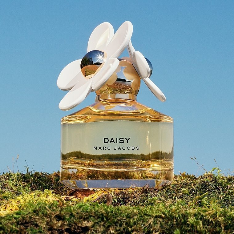 The Most Attractive Fragrance a Woman Can Wear Daisy