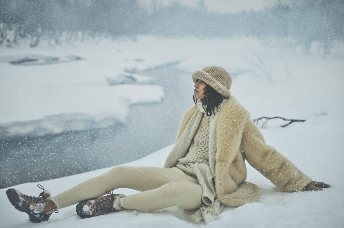 Which Hats for Her on the Ski Slope