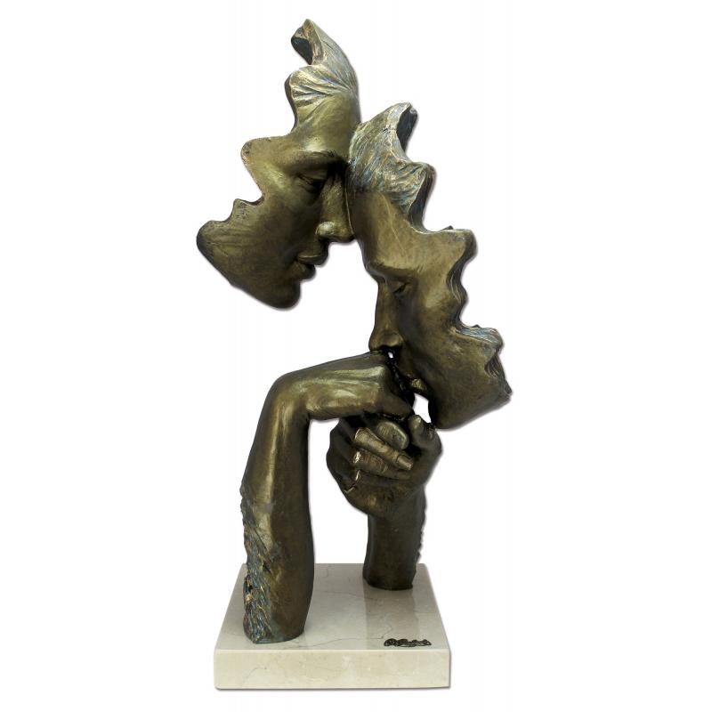 What to Buy for a Newlywed Couple Caress