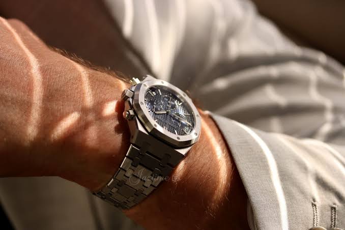 How Much Does a Luxury Watch Cost